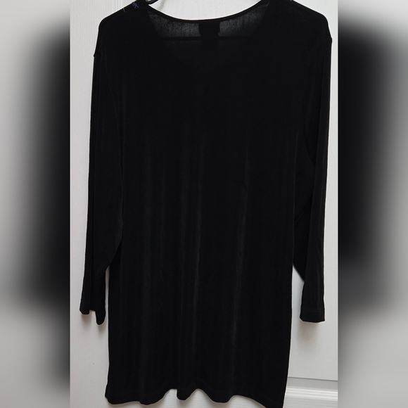 Citiknits Black V-Neck Floral Tunic Top Womens XL Stretch Shiny Knit Made in USA - Picture 2 of 4